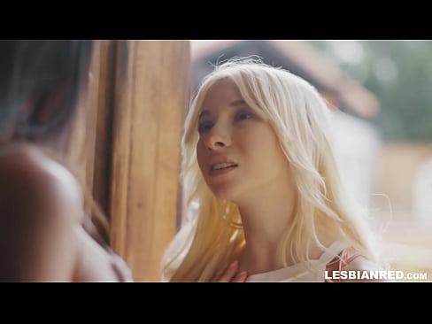 ❤️ Meisje komt een paar maanden later thuis en eindigt met het eten van haar stiefmoeders poesje ❤️❌ Porno vk at us